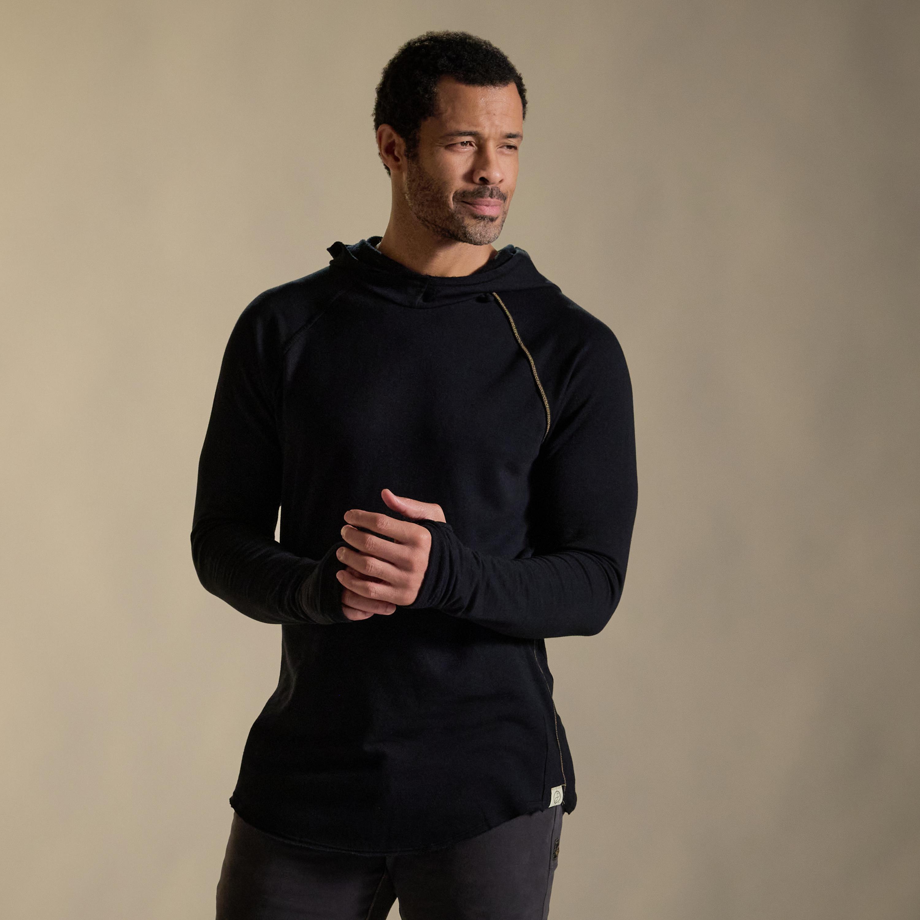 THE HOODED RAGLAN