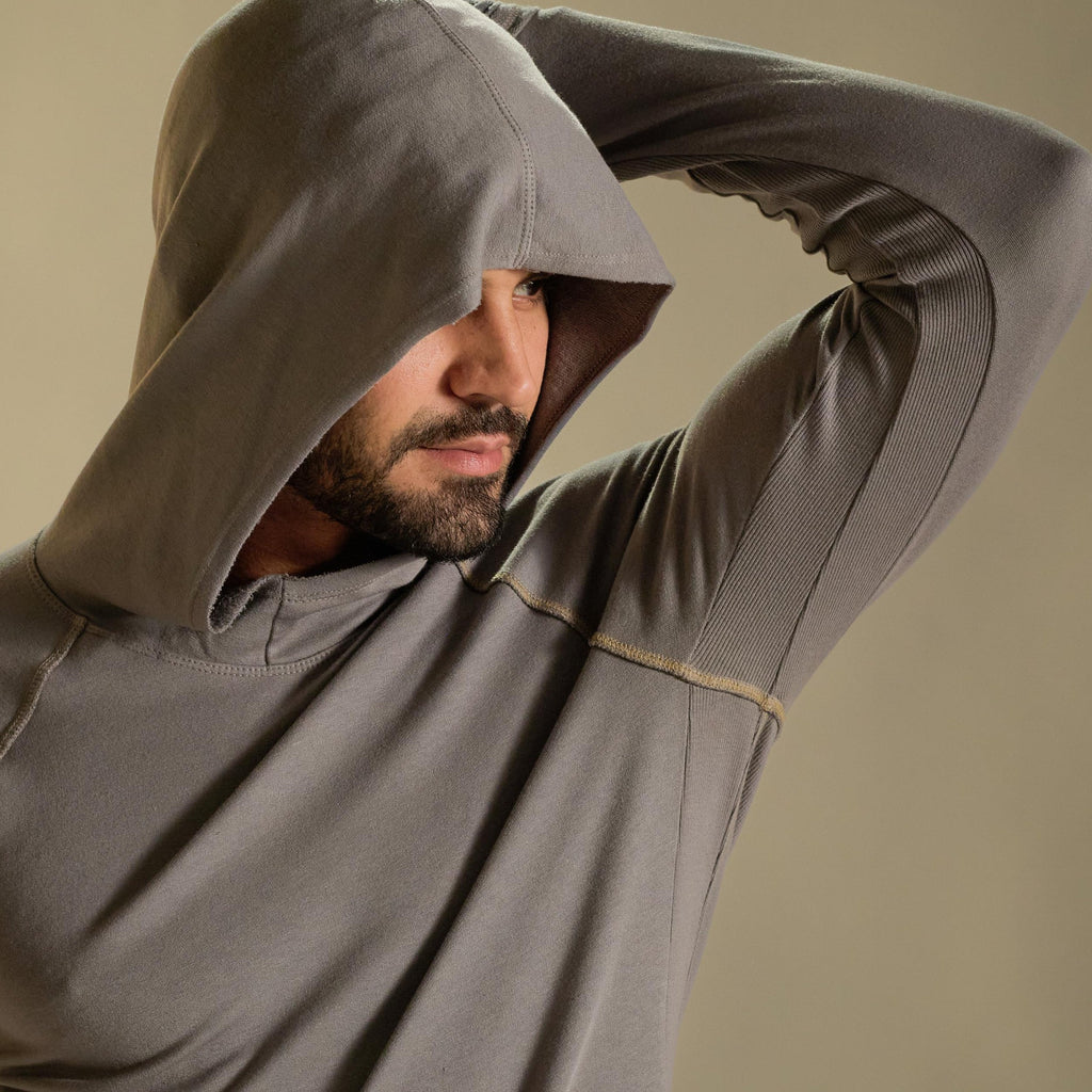 THE HOODED RAGLAN