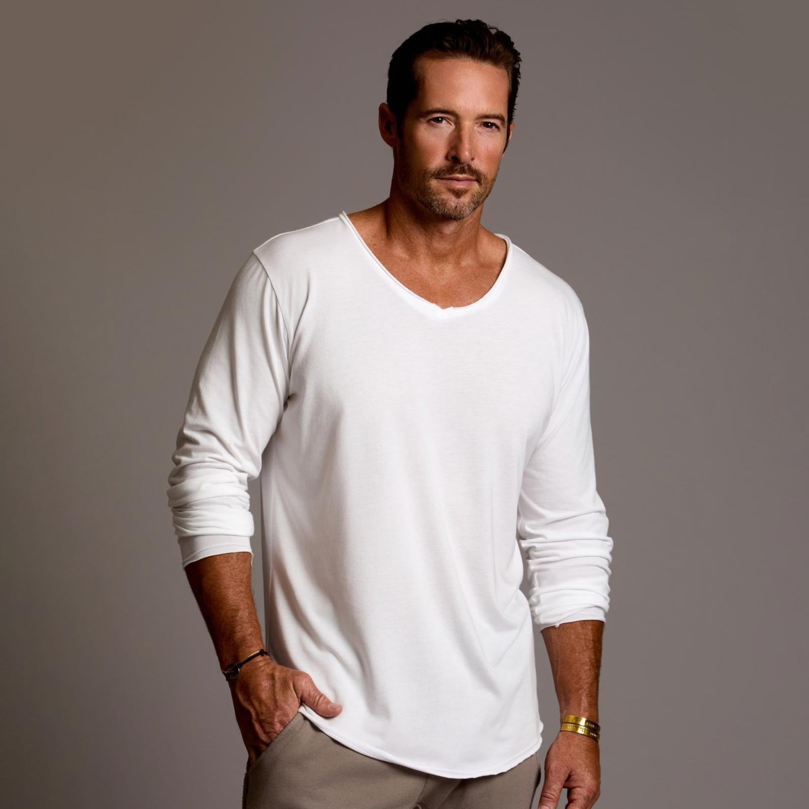 LONG SLEEVE V NECK SHIRT
